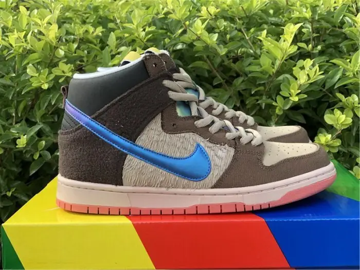 Authentic Concepts x Nike SB Dunk High “Mallard” BAE1629