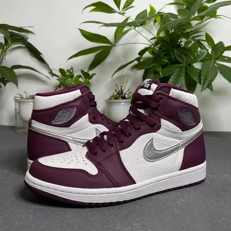 Authentic Air Jordan 1 High OG “Bordeaux” 