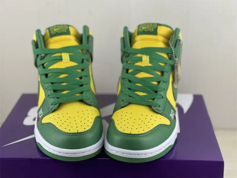 Authentic Supreme x SB Dunk High “Brazil” 