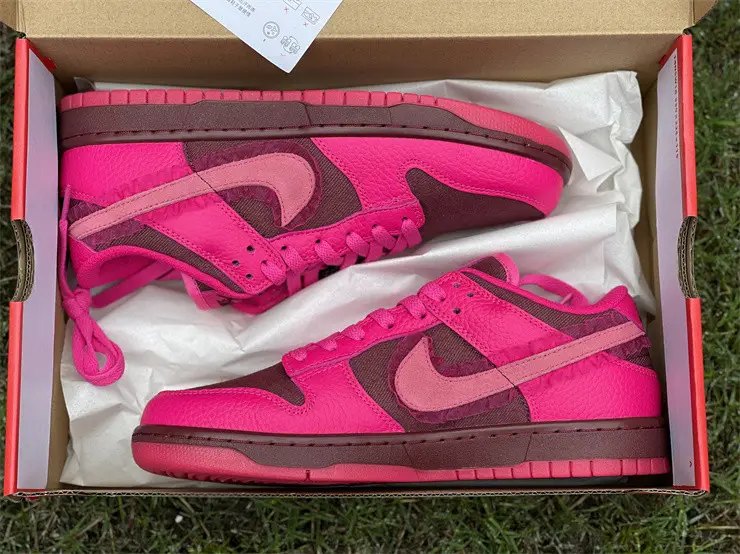 Authentic Nike Dunk Low “Valentine's Day” 