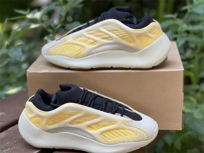 Authentic Yeezy 700 V3 “Mono Safflower” 