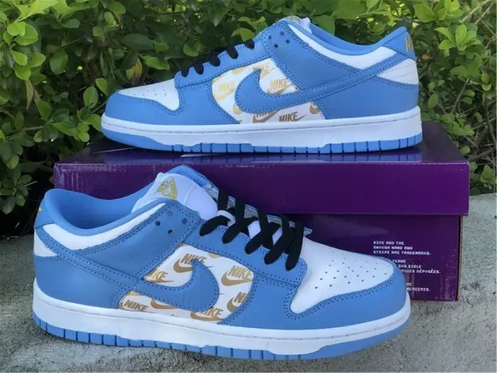 Authentic Supreme x Nike SB Dunk Low Blue 