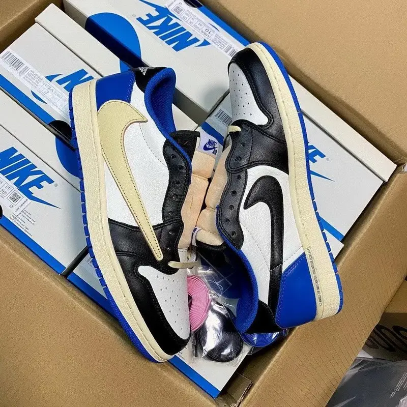 Authentic Travis Scott x Air Jordan 1 Low 