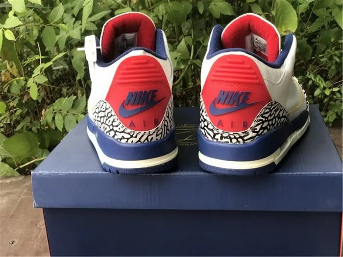Union x Air Jordan 3 True Blue 