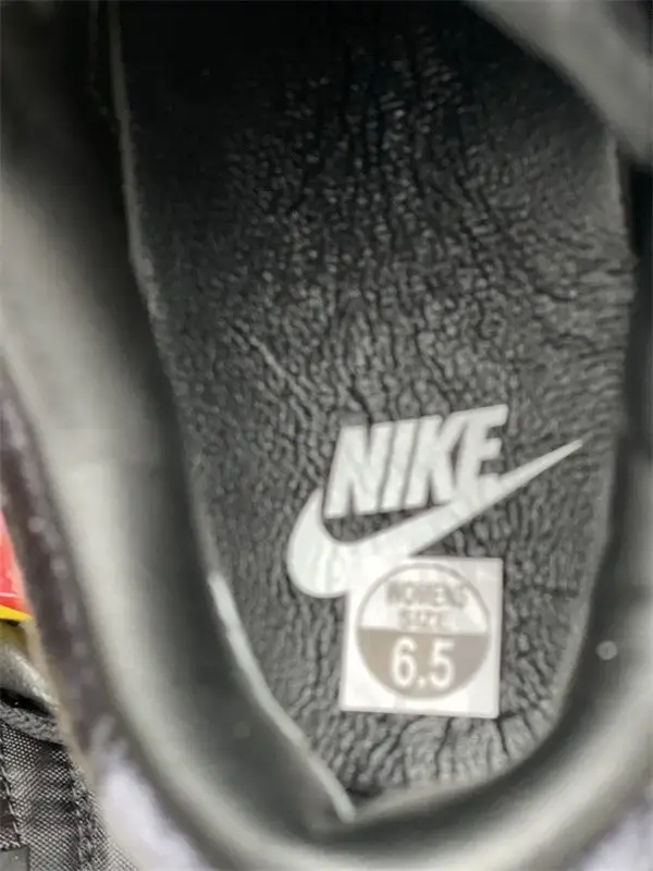 Authentic Dover Street Market x Nike Dunk Low 