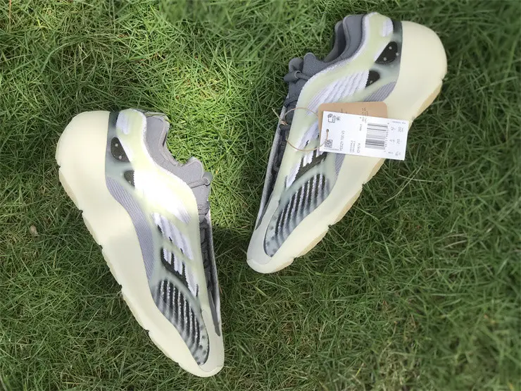 Authentic Yeezy 700 V3 “Fade Salt” 
