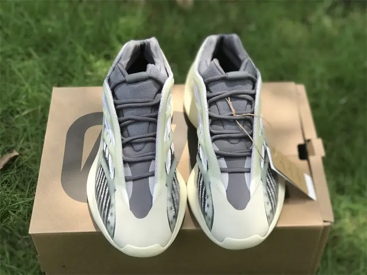 Authentic Yeezy 700 V3 “Fade Salt” 