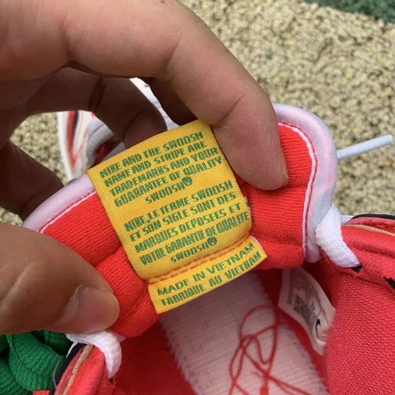 Authentic Gundam x Nike SB Dunk High 