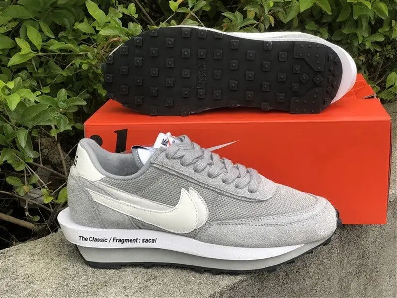 Authentic fragment Design x sacai x Nike LDV Waffle Grey 