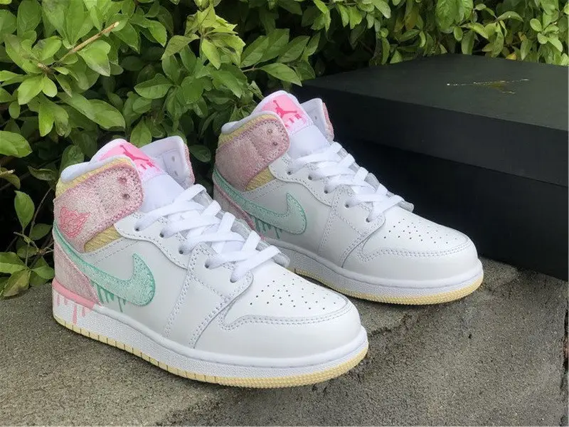 Authentic Air Jordan 1 Mid Paint Drip 