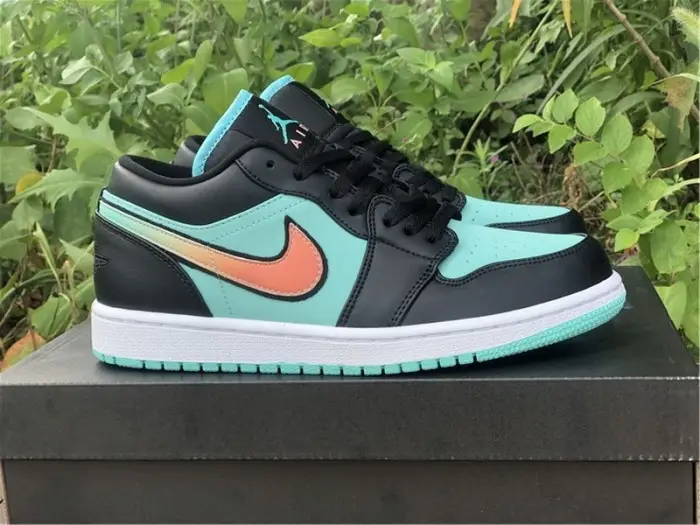 Authentic Air Jordan 1 Low SE “Tropical Twist” BCE1484