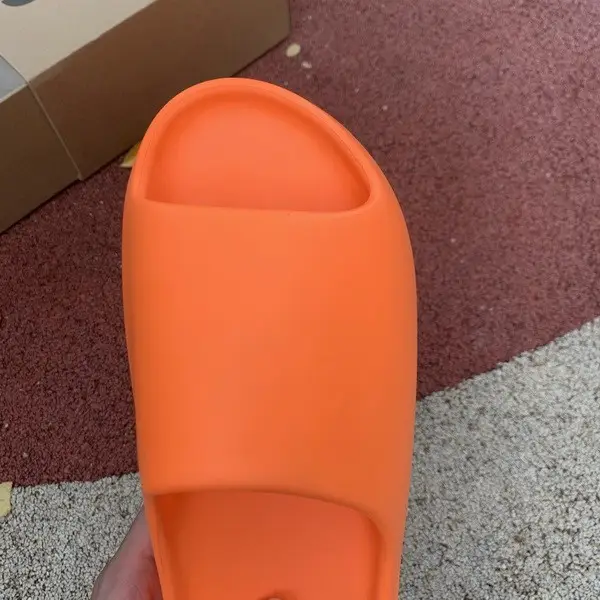 Yeezy Slide-010 