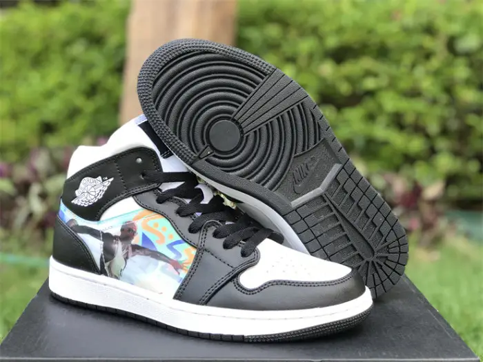 Authentic Air Jordan 1 Mid “Hologram” EEC490