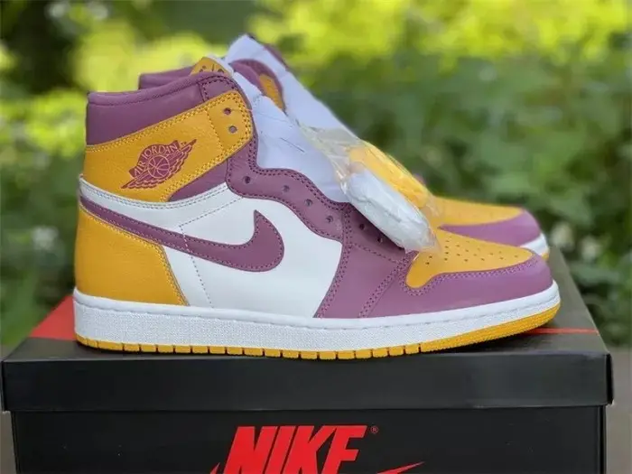 Authentic Air Jordan 1 High OG “Brotherhood” 