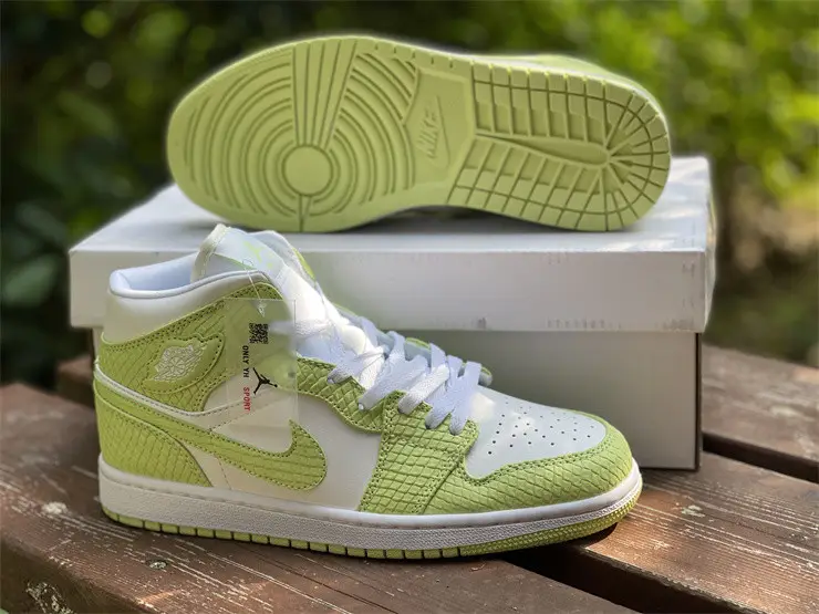 Authentic Air Jordan 1 Mid SE “Green Python” 