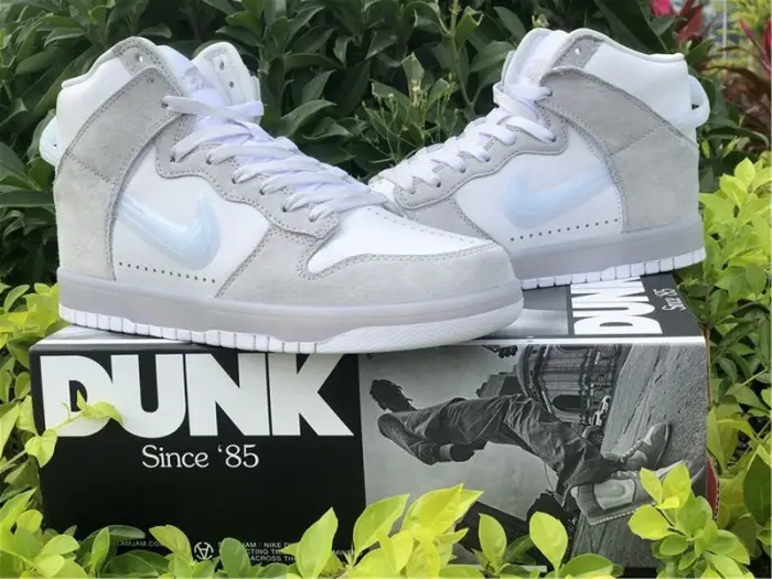 Authentic Slam Jam x Nike Dunk High 