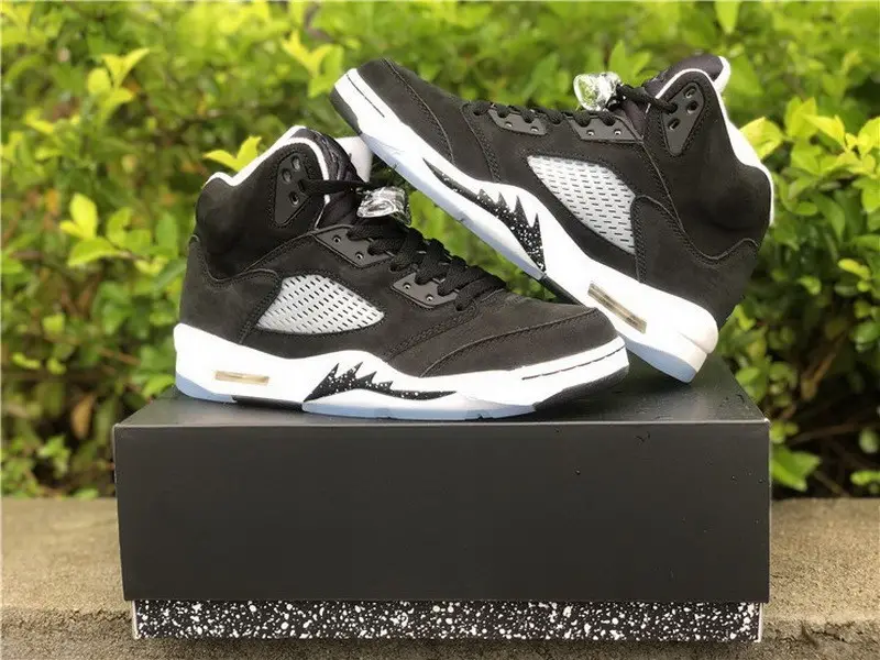 Authentic Air Jordan 5 “Oreo” Restock 