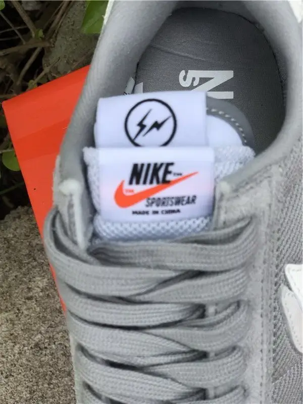Authentic fragment Design x sacai x Nike LDV Waffle Grey 