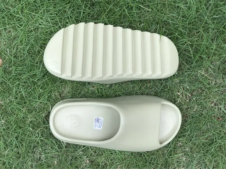 Yeezy Slides Resin FZ5904 