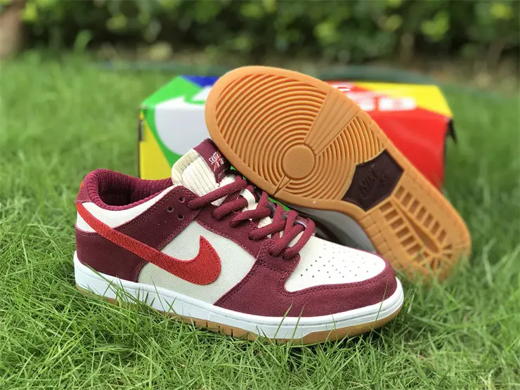Authentic Skate Like a Girl x Nike SB Dunk Low 