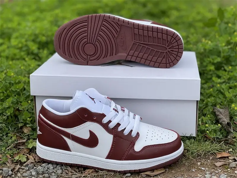 Authentic Air Jordan 1 Low Team Red 
