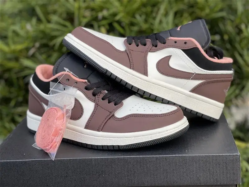 Authentic Air Jordan 1 Low “Mocha Brown” 