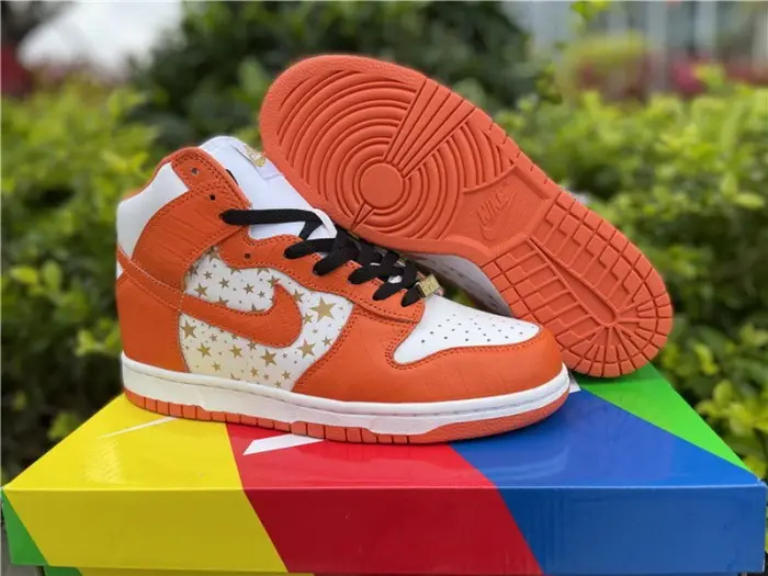 Authentic Supreme x Nike SB Dunk High”Stars Orange” Women Size EBA2684