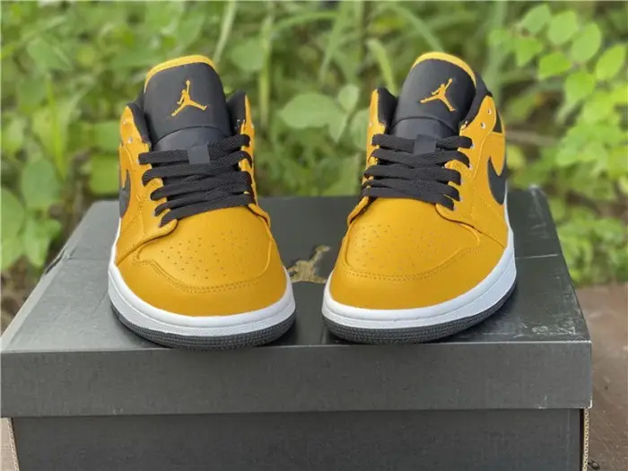 Authentic Air Jordan 1 Low“University Gold” 
