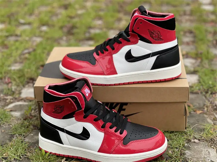 Authentic Air Jordan 1 Zoom CMFT “Bulls” 