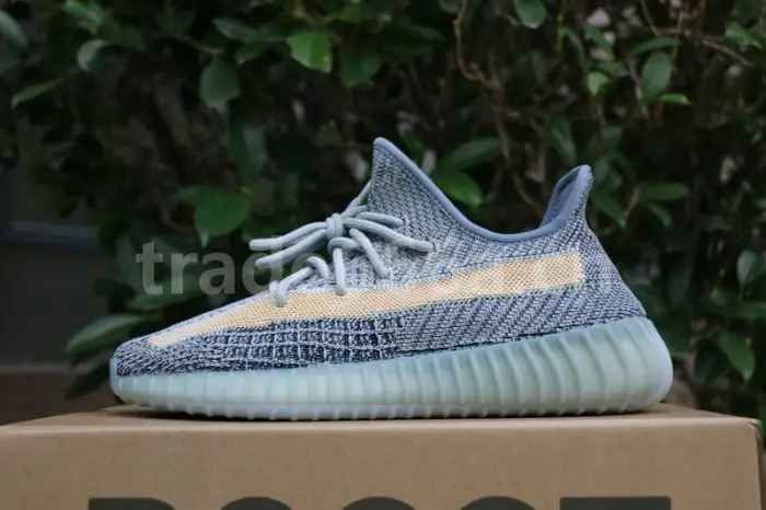 Authentic Yeezy Boost 350 V2 Ash Blue 