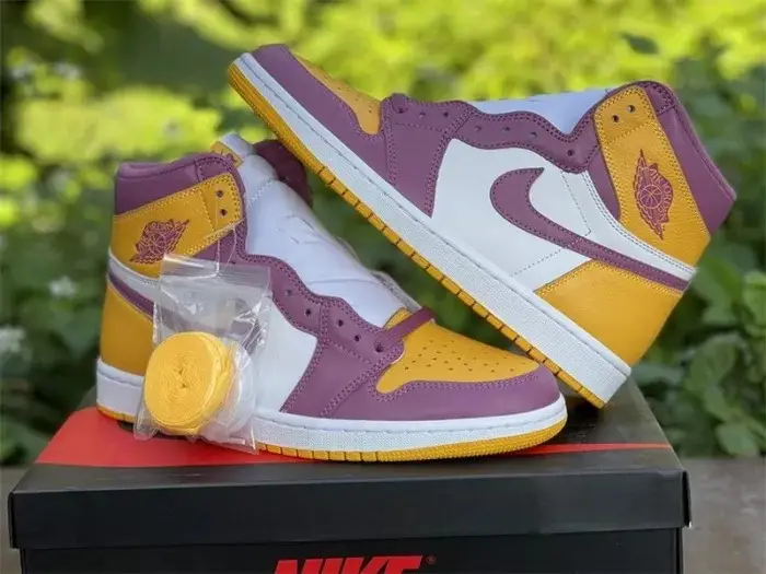 Authentic Air Jordan 1 High OG “Brotherhood” 