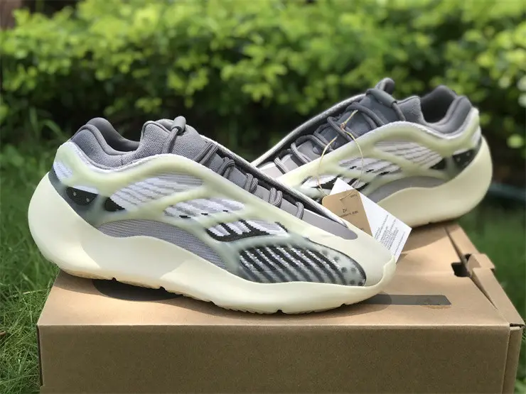 Authentic Yeezy 700 V3 “Fade Salt” 