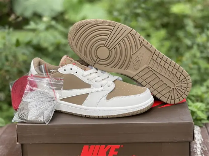Authentic Travis Scott x Air Jordan 1 Low White Brown GS 
