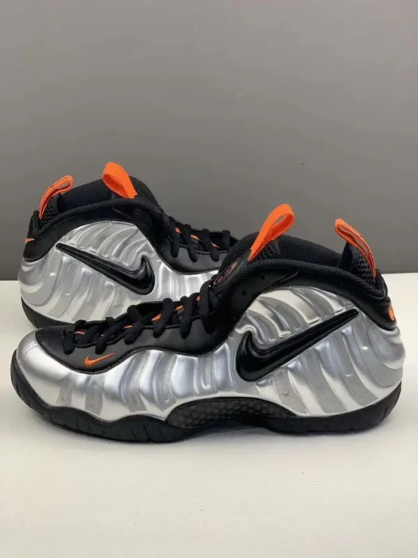 Authentic Nike Air Foamposite One Halloween 