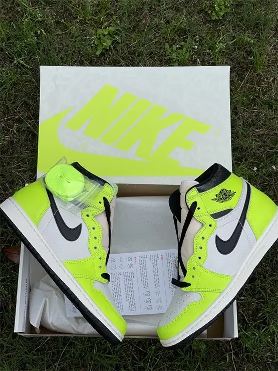 Authentic Air Jordan 1 High OG “Volt” 