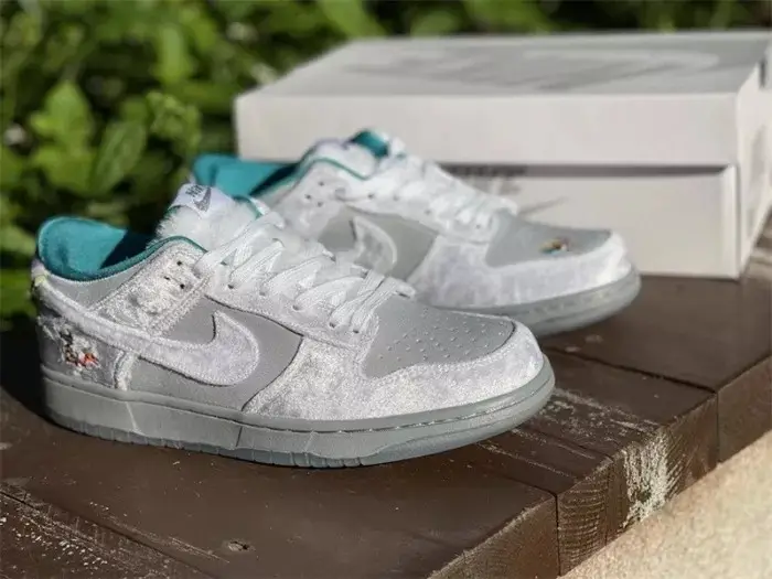Authentic Nike Dunk Low Ice 