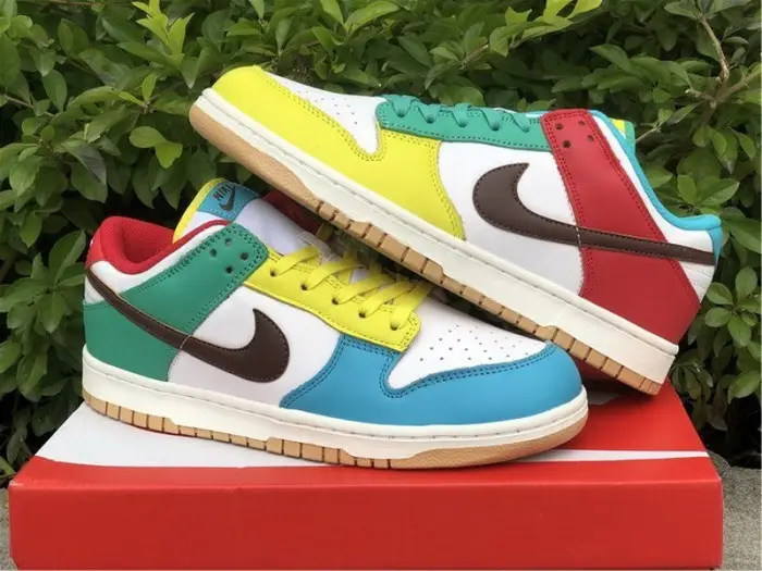 Authentic Nike Dunk Low SE “Free 99” 