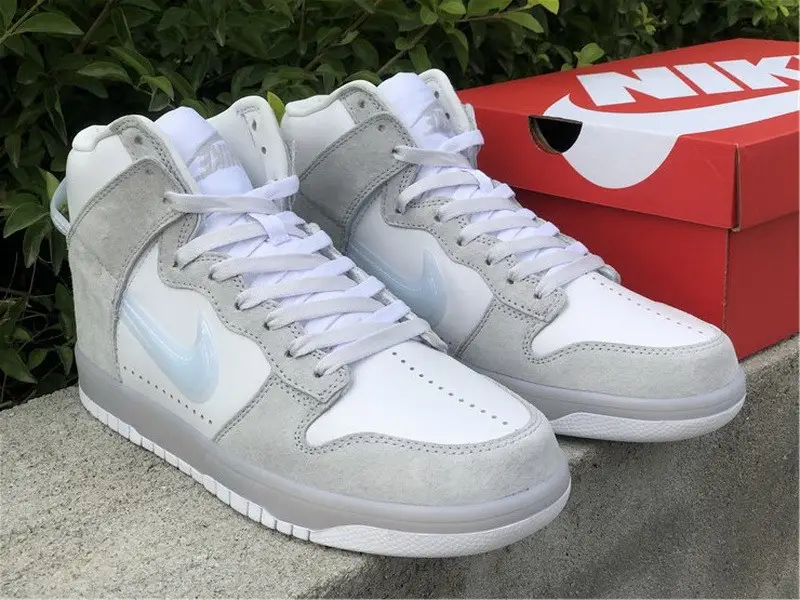 Authentic Slam Jam x Nike Dunk High 