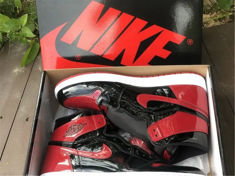 Authentic Air Jordan 1 High OG “Bred Patent” 