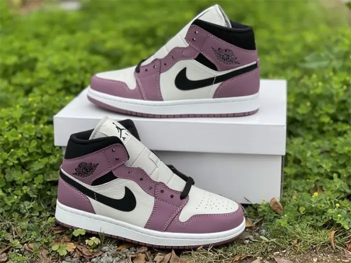 Authentic Air Jordan 1 Mid “Berry” Women 