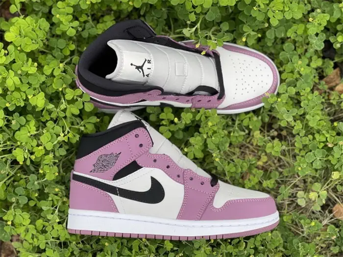 Authentic Air Jordan 1 Mid “Berry” Women 