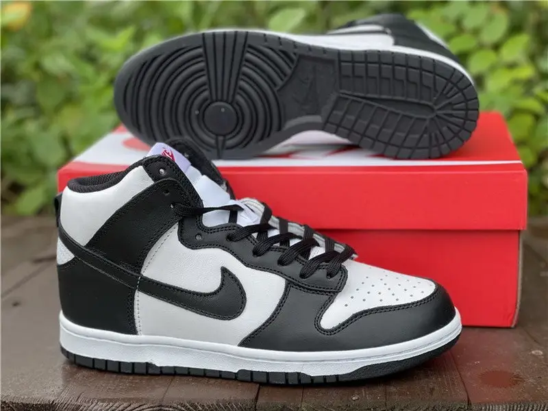 Authentic Nike Dunk High Black White 