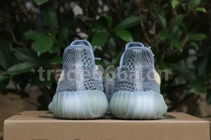 Authentic Yeezy Boost 350 V2 Ash Blue 