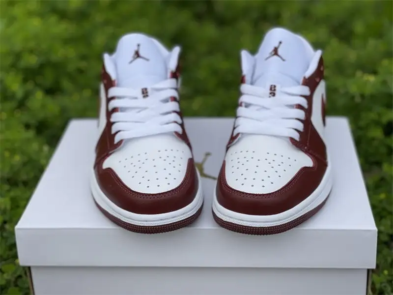 Authentic Air Jordan 1 Low Team Red 