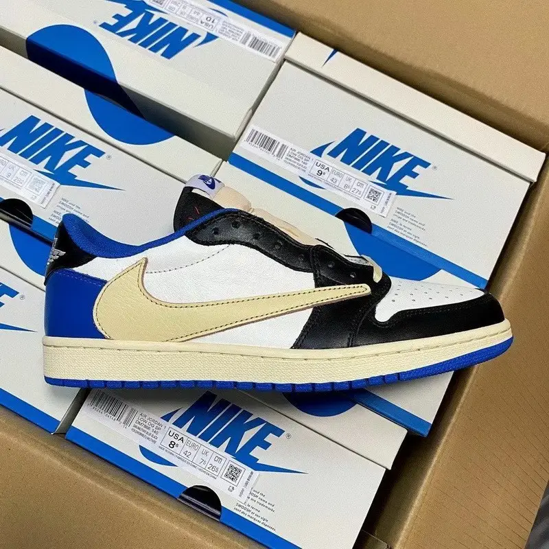 Authentic Travis Scott x Air Jordan 1 Low 