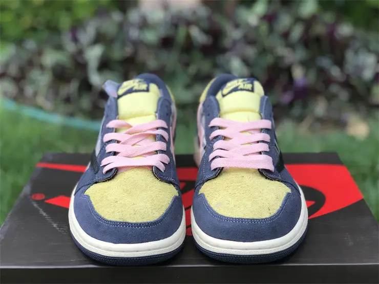 Travis Scott x Air Jordan 1 Custom made 