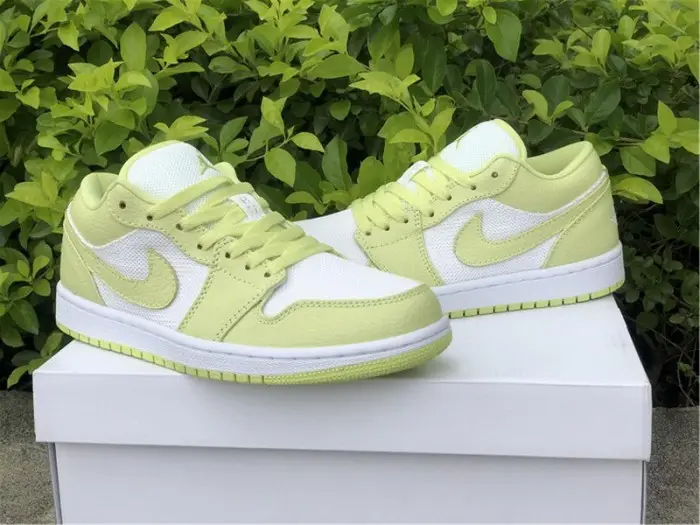 Authentic Air Jordan 1 Low “Limelight” 