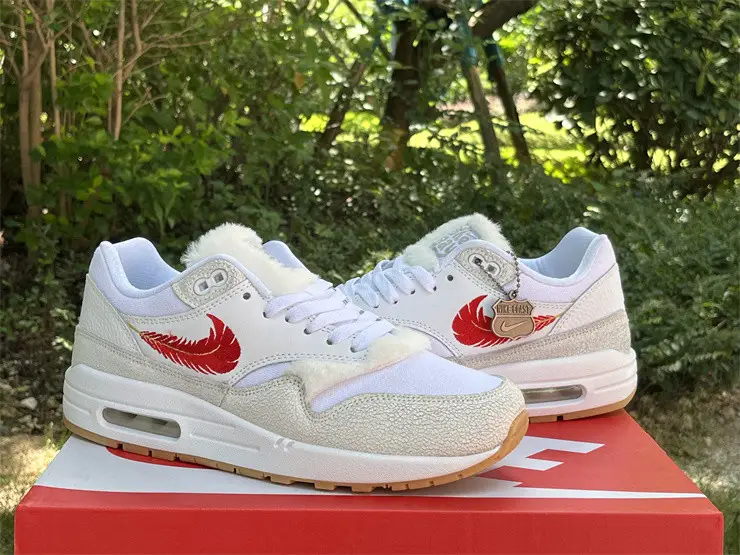Authentic Nike Air Max 1 “The Bay” 