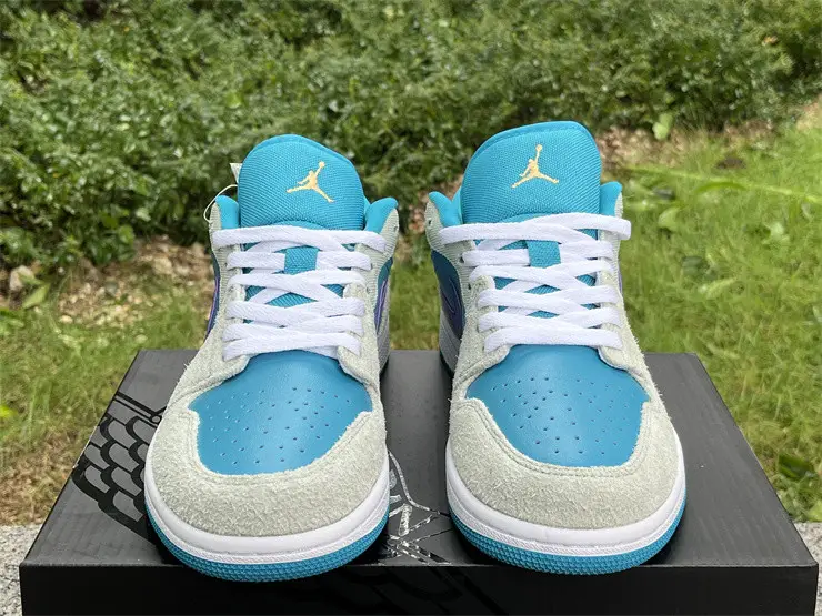 Authentic Air Jordan 1 Low “Aquatone” 