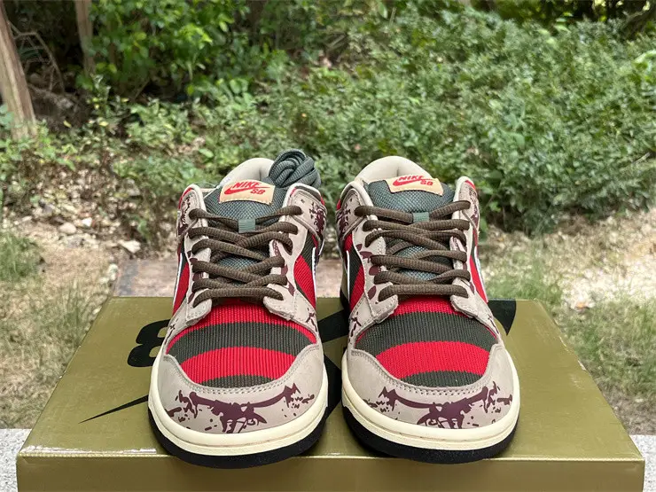 Authentic Nike SB Dunk Low “Freddy Krueger” 